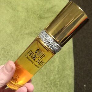 Elizabeth Taylor White Diamonds Eau De Toilette Spray - 1 oz - New